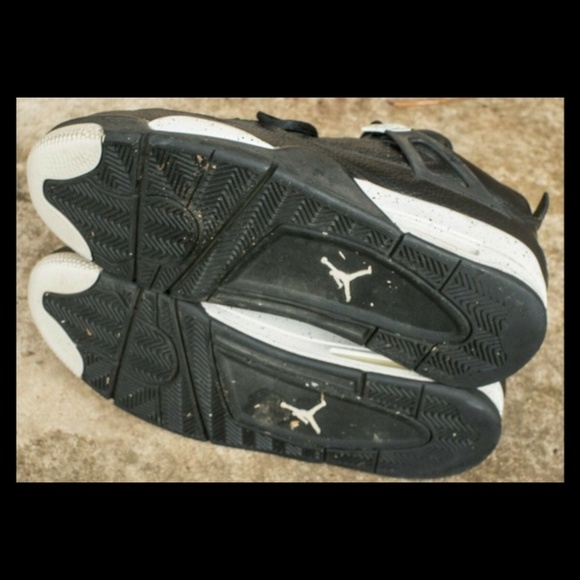 Nike Air Jordan 4 IV Retro OREO - Picture 5 of 8